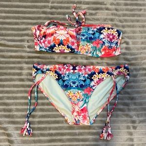 Floral print bikini